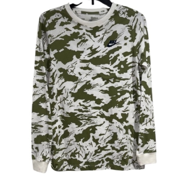 Nike shirt boys xl Olive green White Camo Long Sleeve Tee NEW - Picture 1 of 4